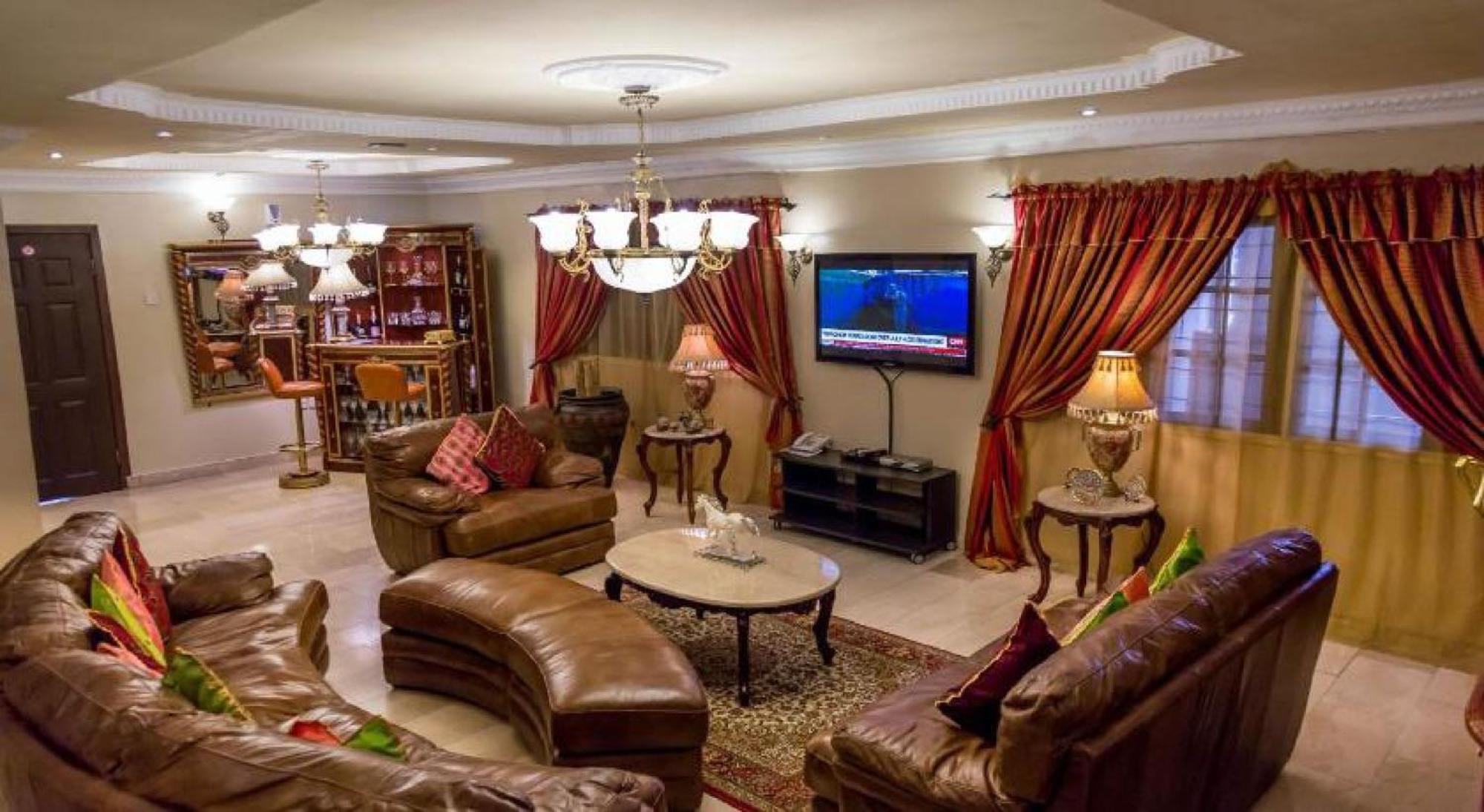 Room In Lodge - Apartment Royale Hotel-3 Bd Apartment Ikeja Eksteriør billede