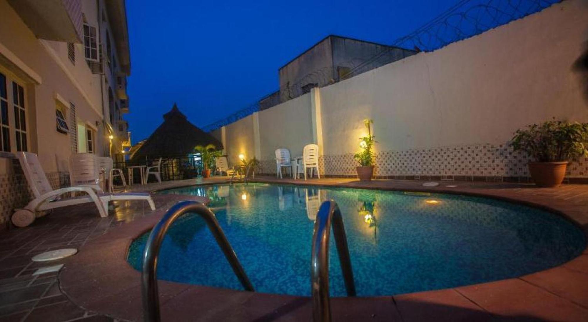 Room In Lodge - Apartment Royale Hotel-3 Bd Apartment Ikeja Eksteriør billede